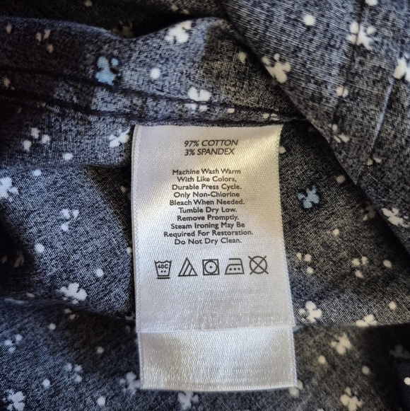 Eddie Bauer Women’s Navy Floral Wrinkle-Free Button Shirt – Size Small - Picture 3 of 4